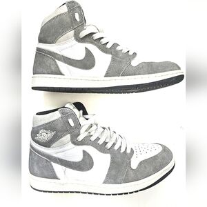 Nike Men's Gray and White Sneakers
